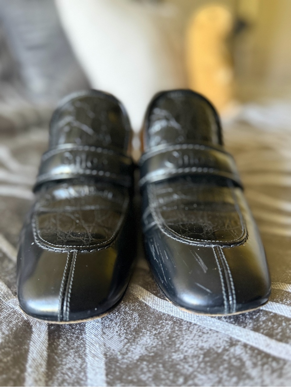 Authentic Chloe Black Leather Croc-Embossed Loafers for woman - Picture 2 of 11